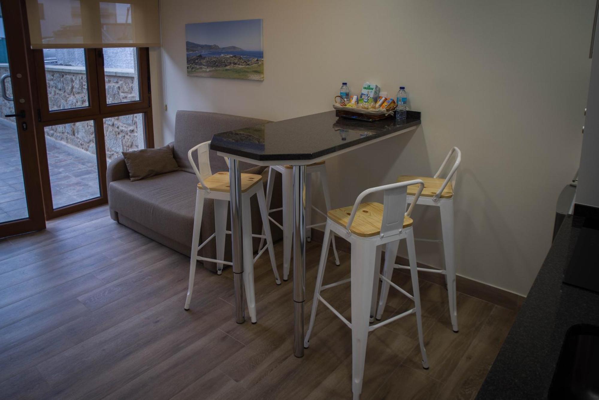 Apartamentos turisticos HAZ AMIGO Muxía Habitación foto