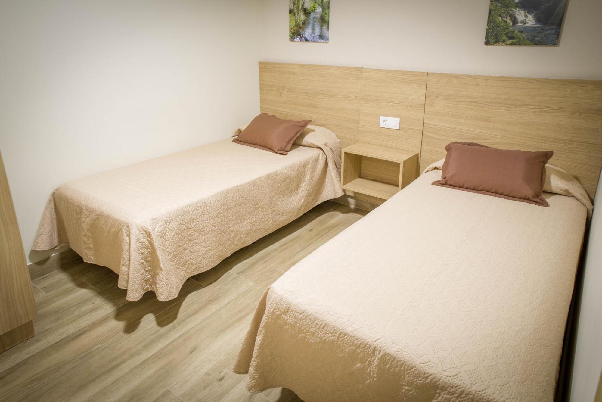 Apartamentos turisticos HAZ AMIGO Muxía Habitación foto